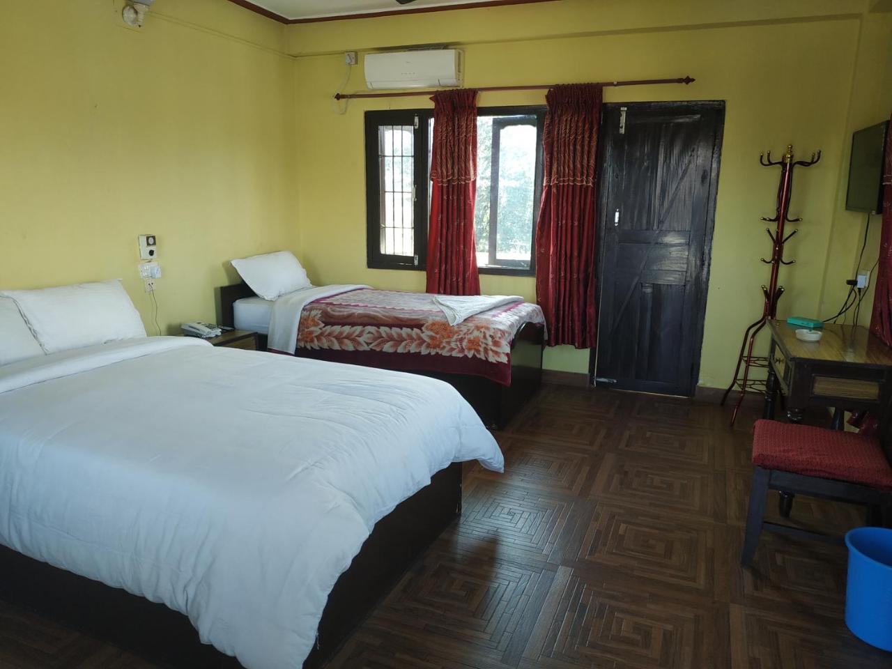 Trekkers Lodge Pokhara Dış mekan fotoğraf